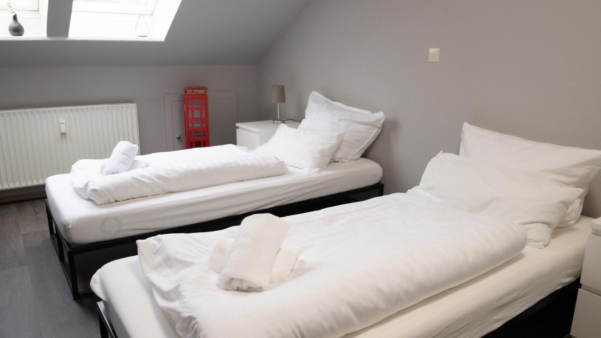 Remark Studios - Wohnung Fuer 6 In Grossburgwedel Buitenkant foto