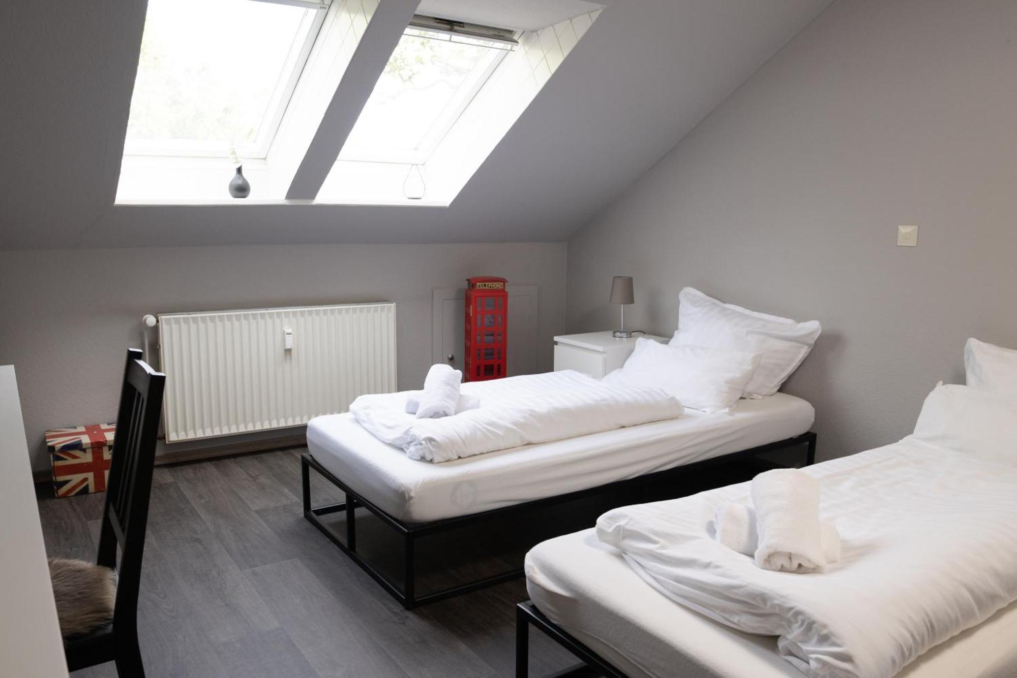 Remark Studios - Wohnung Fuer 6 In Grossburgwedel Buitenkant foto