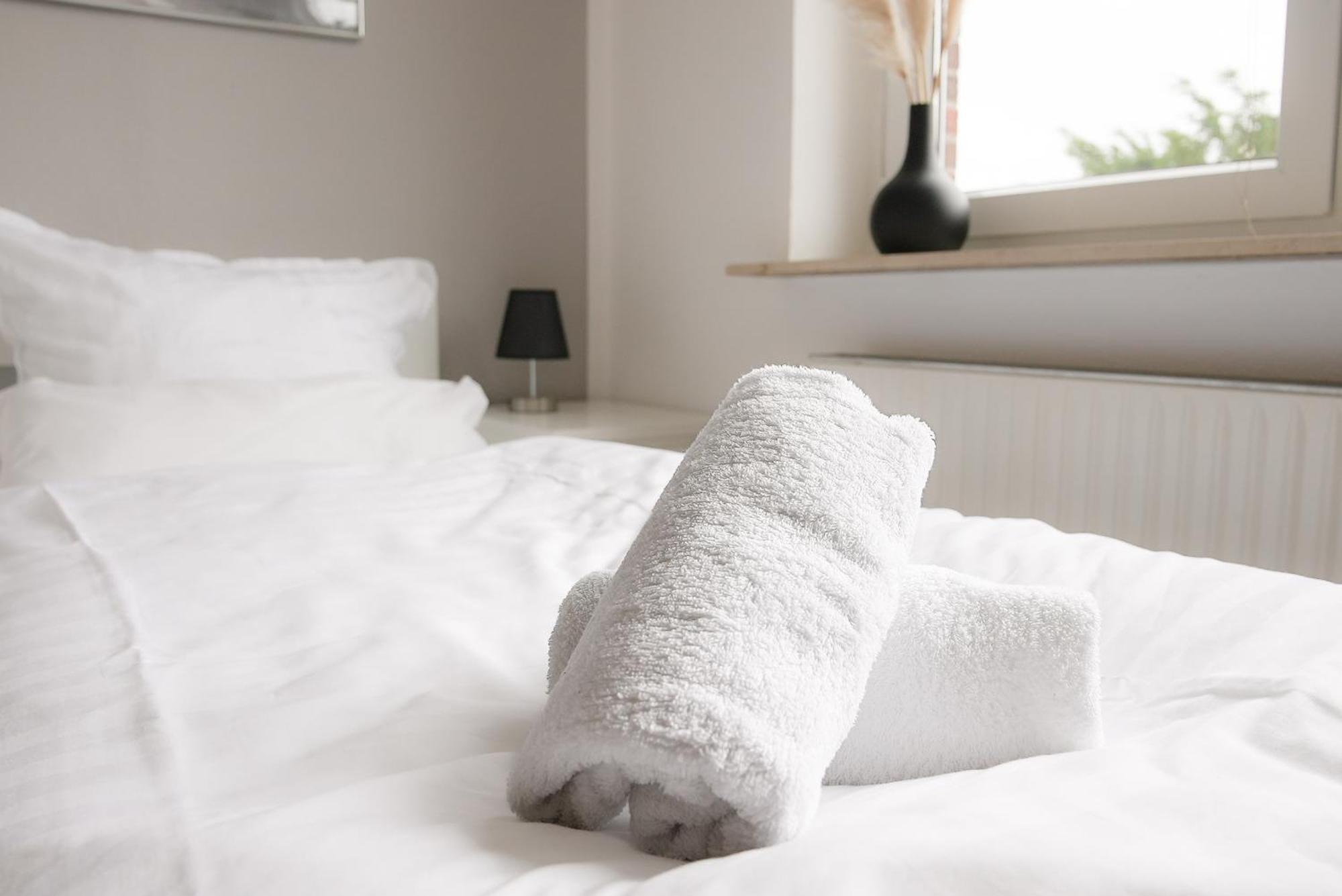 Remark Studios - Wohnung Fuer 6 In Grossburgwedel Buitenkant foto